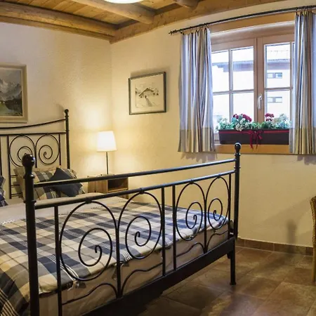 Blockhaus Schwalbennest Holiday home Seefeld in Tirol