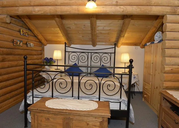 Holiday home Blockhaus Schwalbennest *